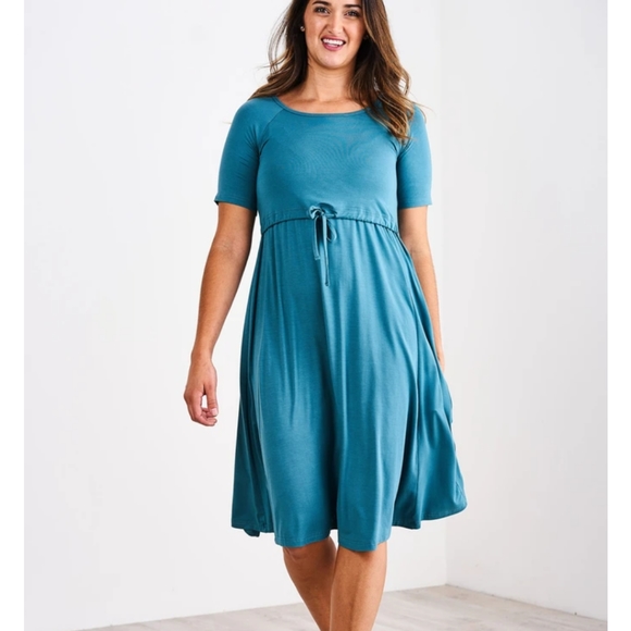 Latched Mama Dresses & Skirts - EEUC Latched Mama Drawstring Midi Dress